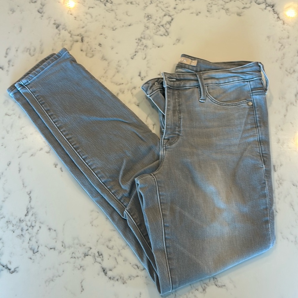 Women’s Athleta Skinny Jeans